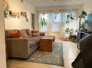 439 W Wisconsin St APT 1, Chicago, IL 60614