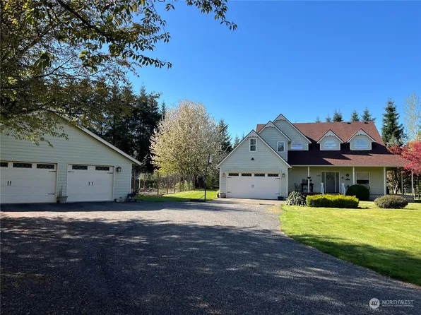 115 Strawberry Lane, Cinebar, WA 98533