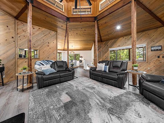 3rd image of 443 Cedar Cir