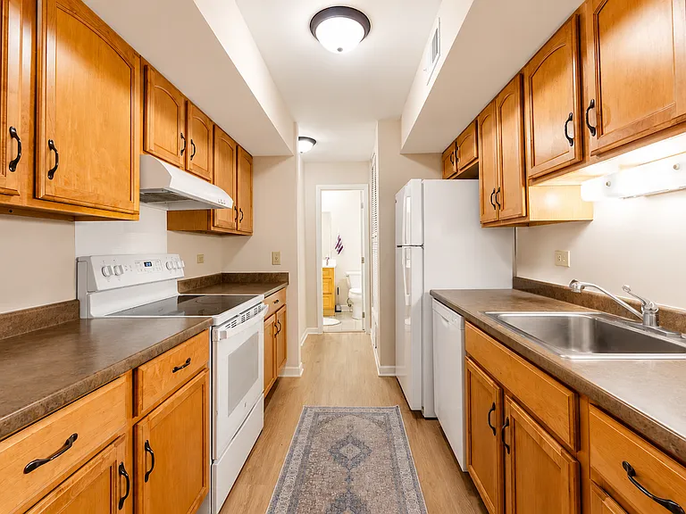 530 Shorely Dr #104 — Photo 9