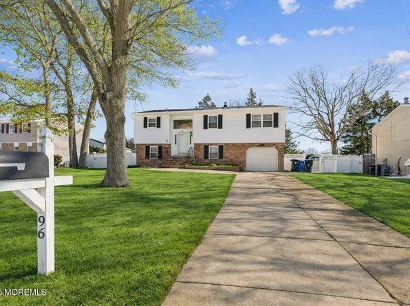 96 Twin Rivers Drive, Toms River, NJ 08753