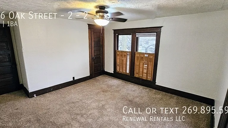 206 Oak St #2 — Photo 19