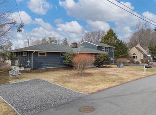 11 Elm Dr, York, ME 03909