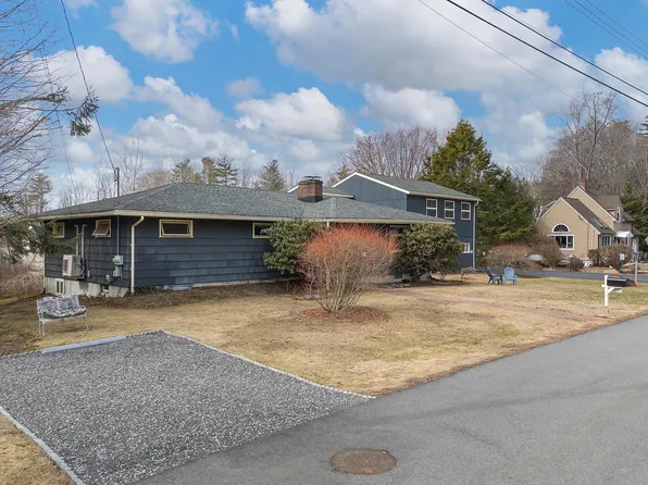 11 Elm Drive, York, ME 03909