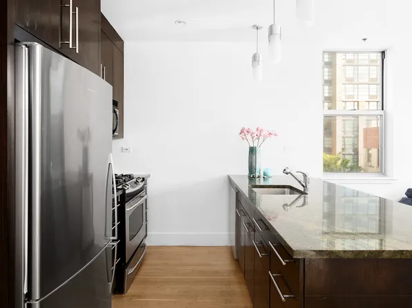 154 Attorney Street image 8 of 10