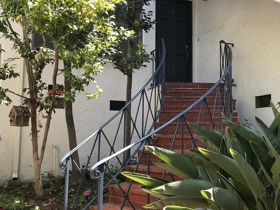 2nd image of 421 Shirley Pl