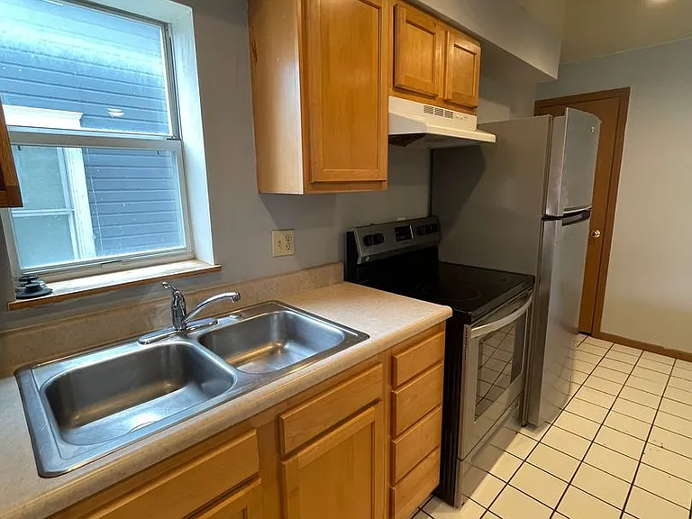 2163 Indianola Ave — Photo 28