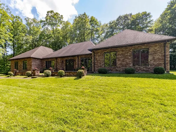 2386 Lakeside Ests, Morgantown, WV 26508