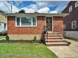63 Maple Pkwy, Staten Island, NY 10303