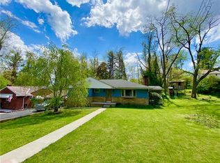 667 Crescent Blvd, Crescent, PA 15046