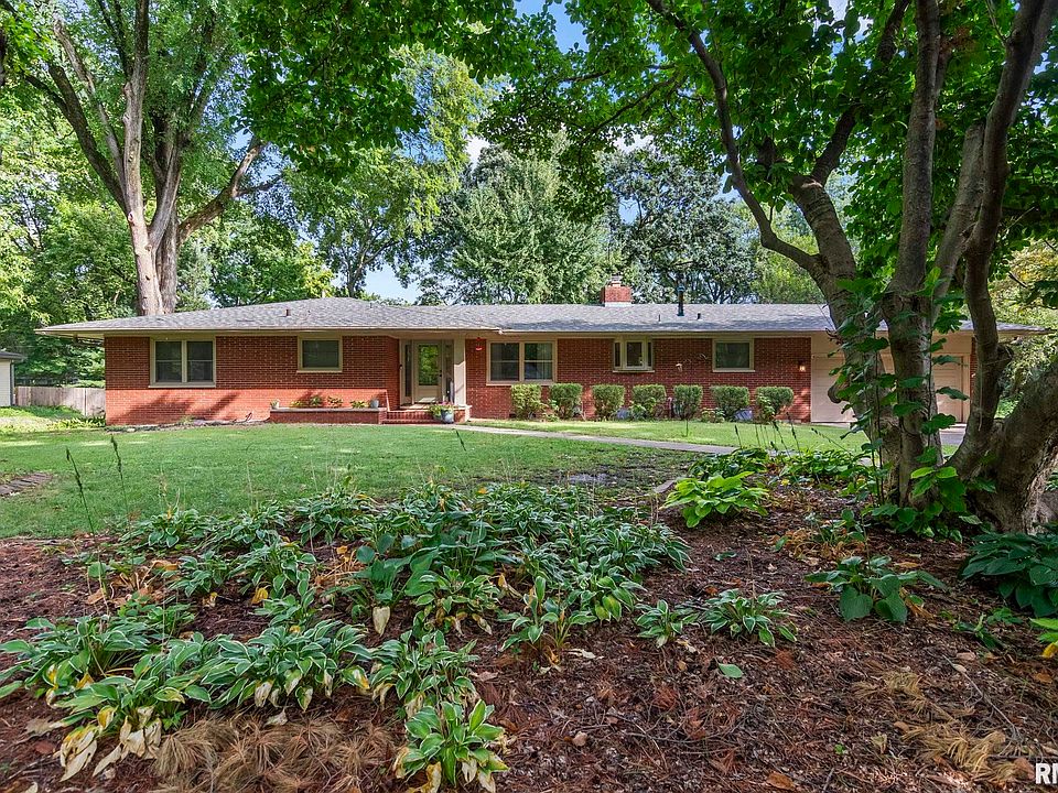 1st image of 2141 Cardinal Dr