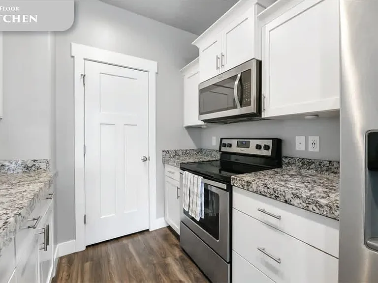 7435 N Cottage Ln — Photo 2