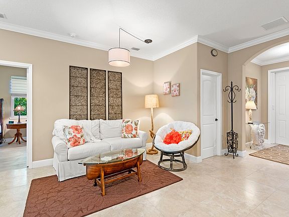 4th image of 1045 Morningside Dr