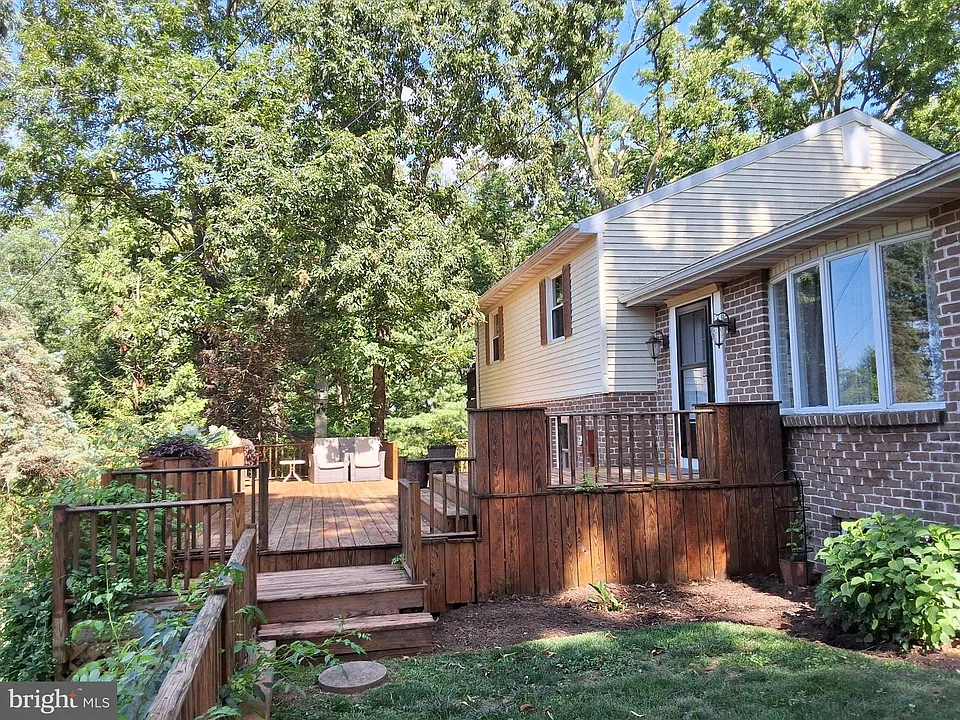 3422B W Newport Rd