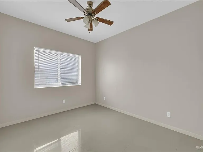 3005 S K Center St #3 — Photo 9