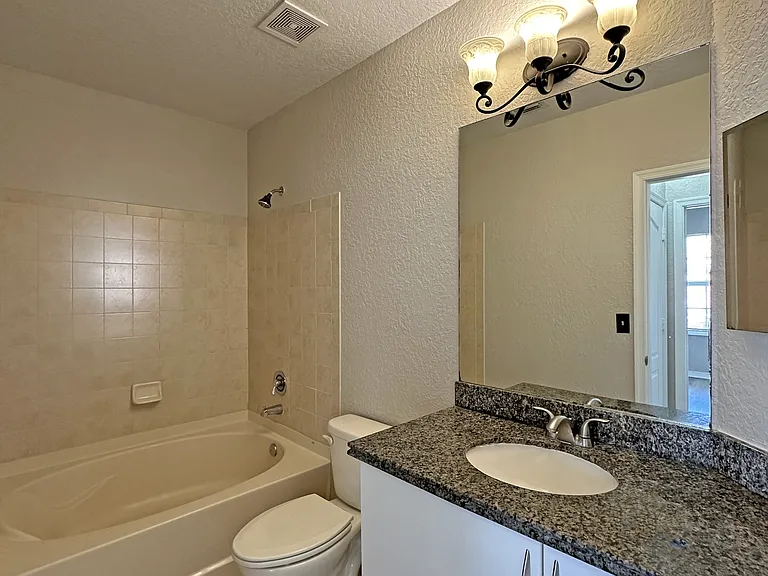 152 SW Peacock Blvd #206 — Photo 12