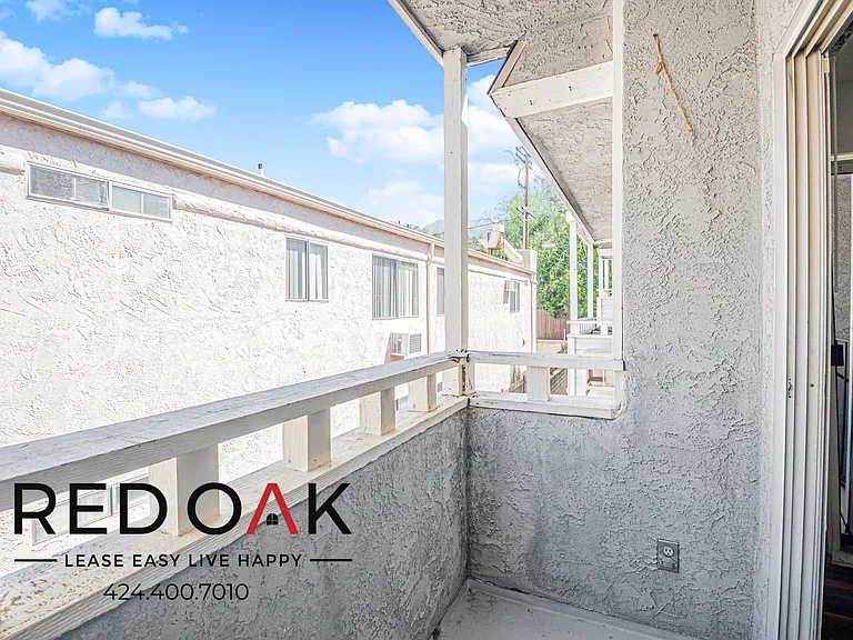 10346 Commerce Ave #6 — Photo 9