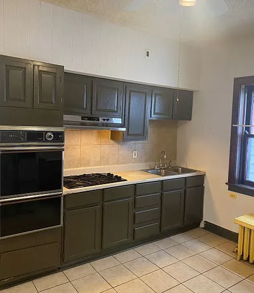 10214 S State St #1 — Photo 3