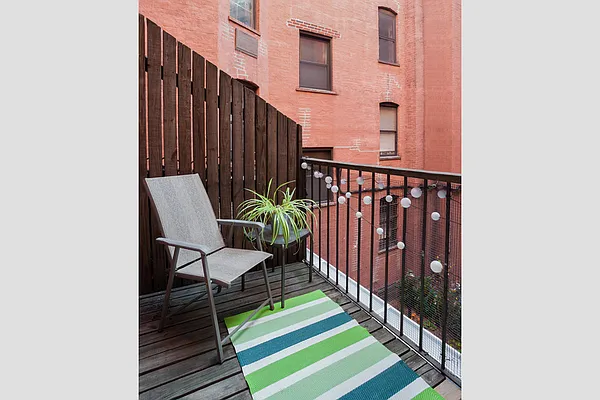 Sold by Stribling | media 23