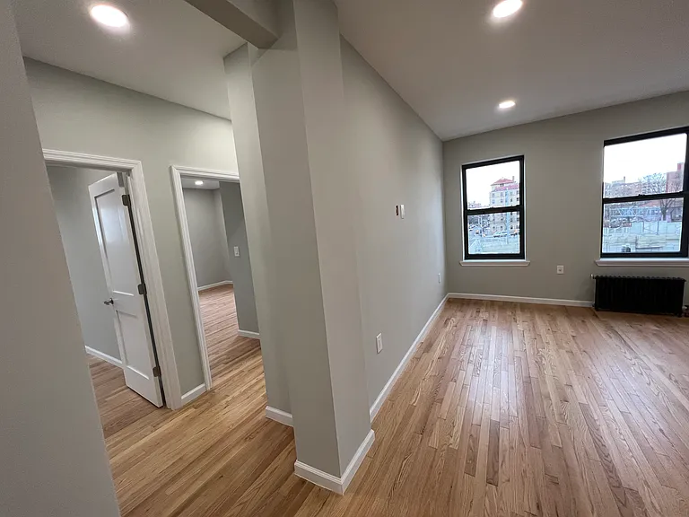 37-06 69th St #5F — Photo 5