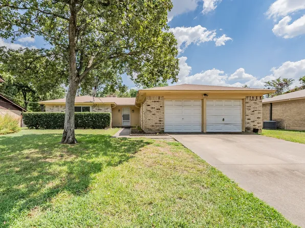 5112 Bonneville Dr, Arlington, TX 76016
