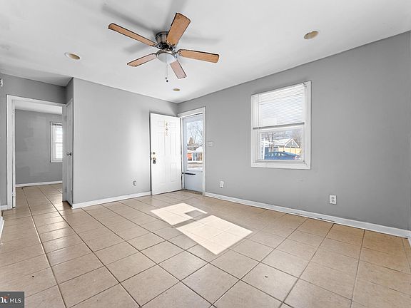 2nd image of 408 Bethune Dr