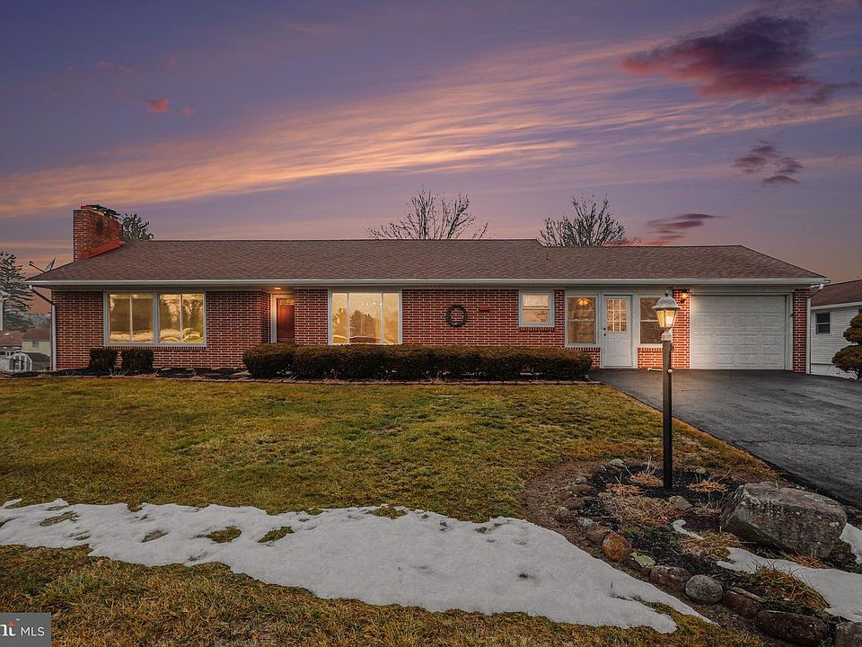 1st image of 406 Golf Club Ave