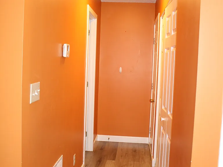 75 Florence Way — Photo 11