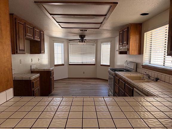 2nd image of 12901 Briarcliff Dr