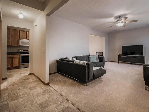 4th image of 6177 Womersley Dr