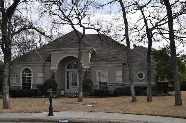 1st image of 4685 Greenbriar Cir