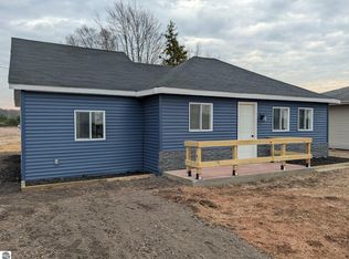 5526 N State Rd, Alma, MI 48801