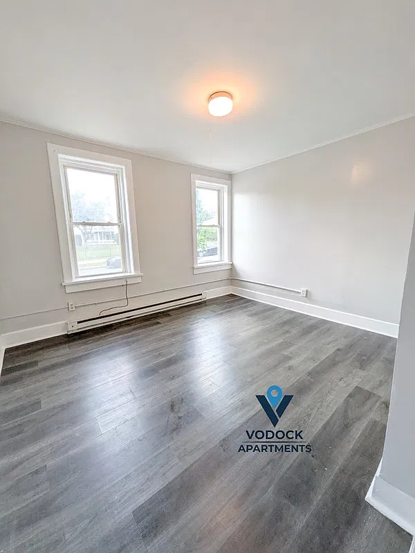 226 Lyman #1L — Photo 2