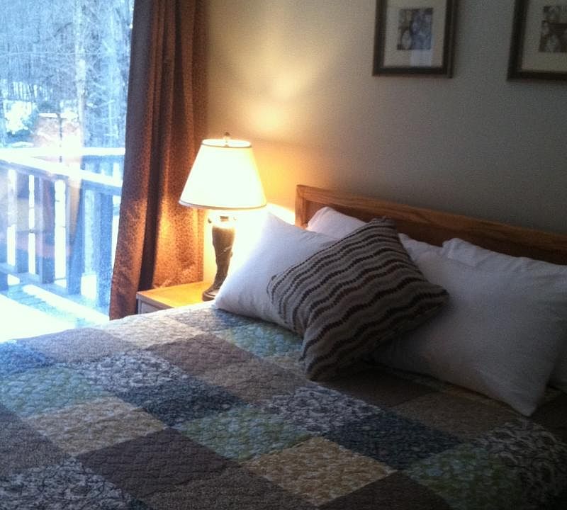 2nd image of 12 Glen Dr #6