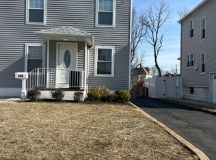 106 Anchor Pl #1, Garwood, NJ 07027