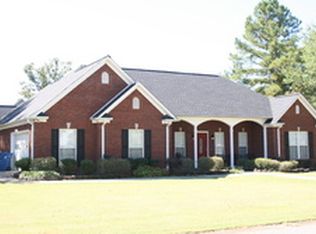 309 Royal Troon Dr, Rainbow City, AL 35906