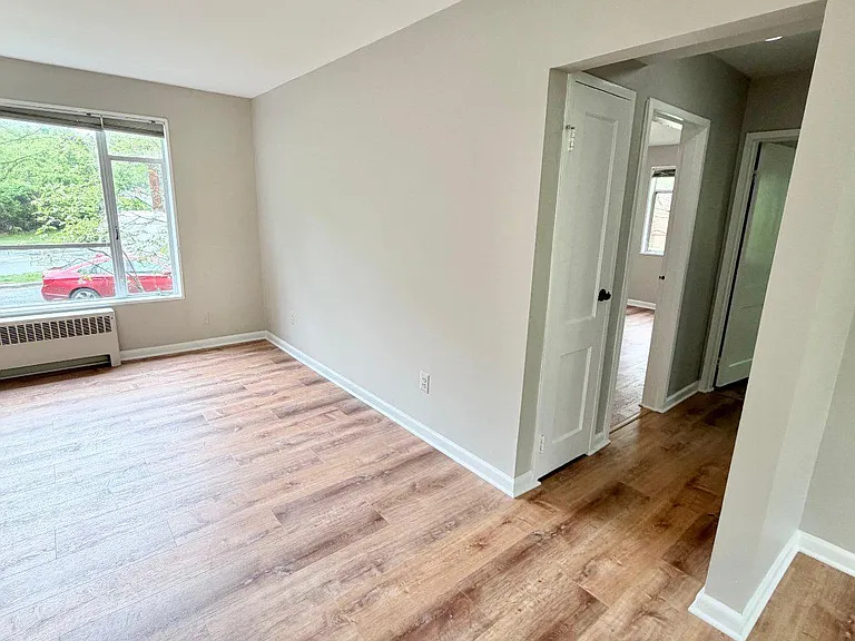 10305 Montrose Ave #M101 — Photo 14