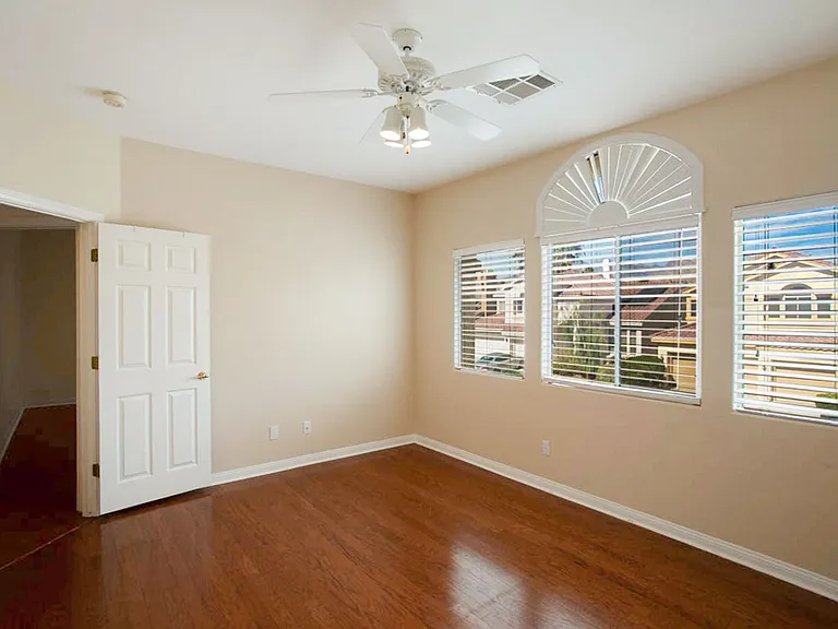 2120 Waterbury Ln — Photo 26