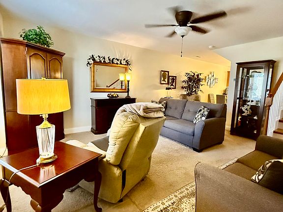 2nd image of 112 Leonardwood Dr Unit 304