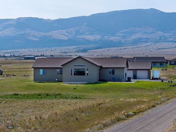 4th image of 12 Grace Dr