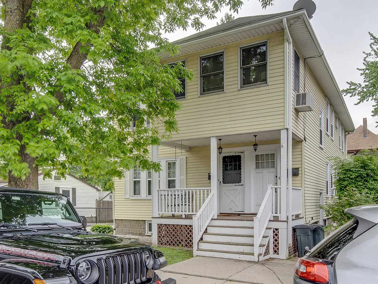3 bed, $2,700 — Photo 2