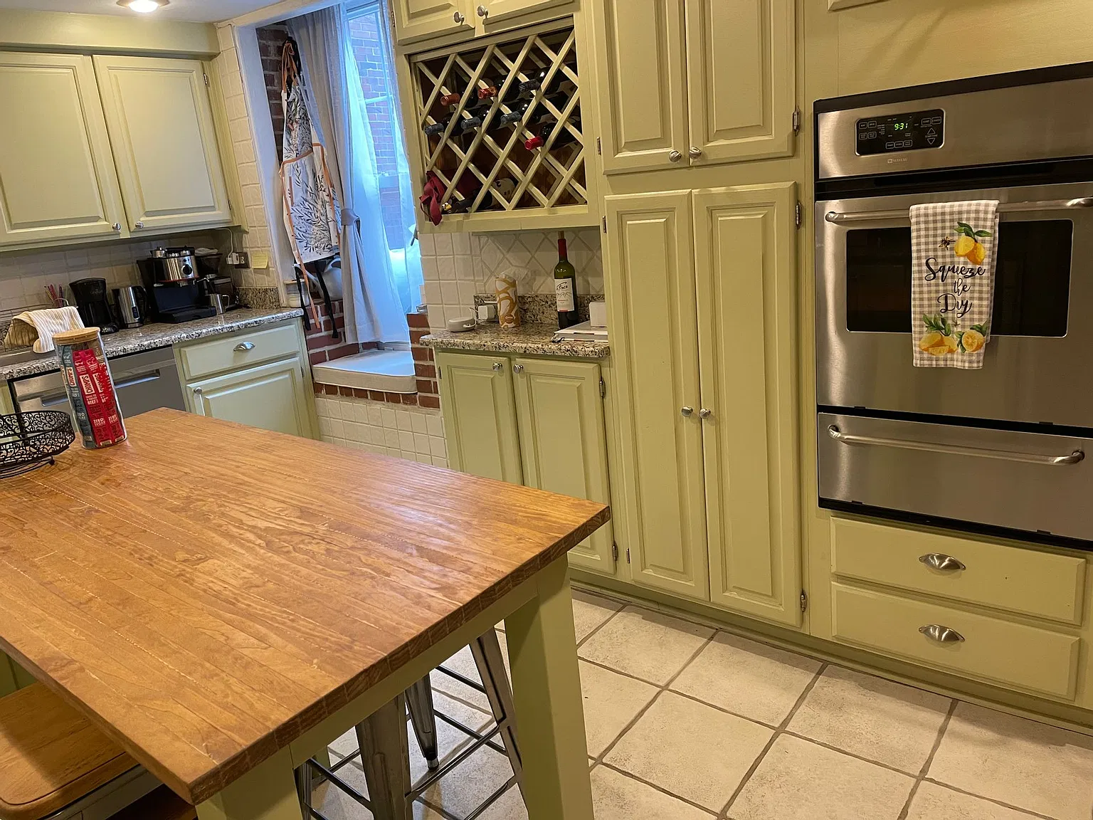 2 bed, 1120 sqft, $3,200 — Photo 4