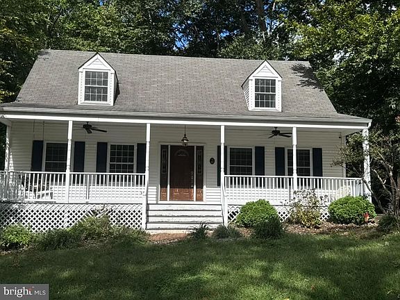 2nd image of 475 Cardinal Dr