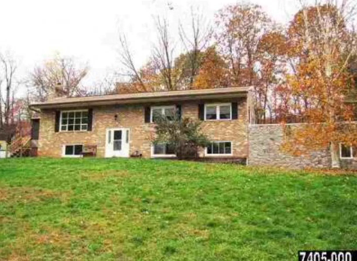1440 Jug Rd — Photo 1