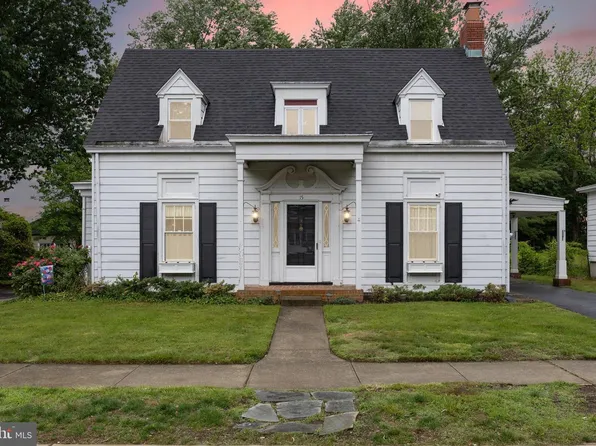 15 E Grant St, Woodstown, NJ 08098