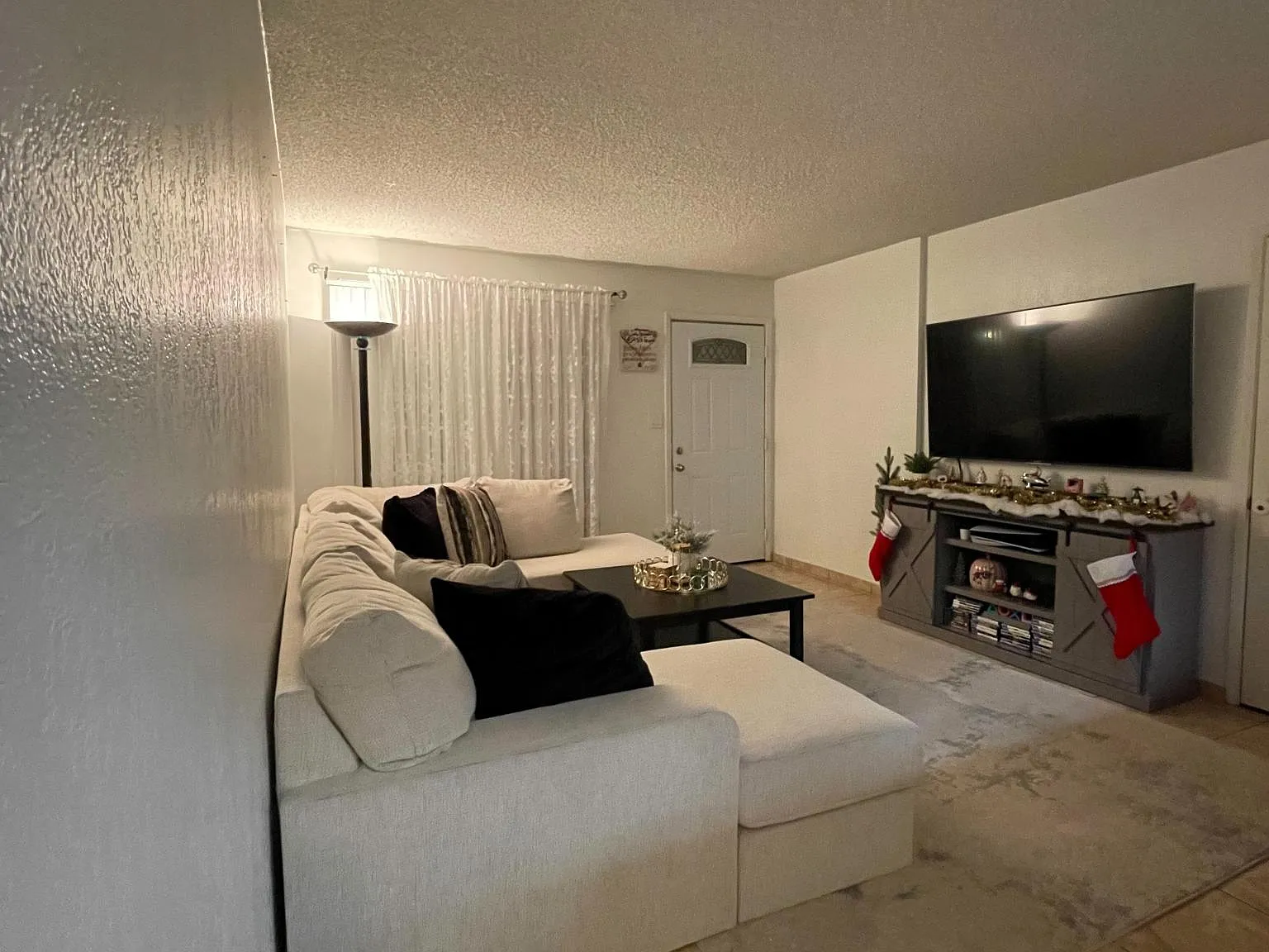 2 bed, 1.5 bath, 919 sqft, $1,775 — Photo 3