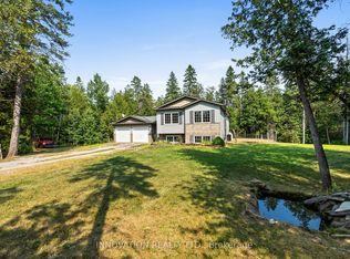 845 Pinery Rd, Montague, ON K7A4S7