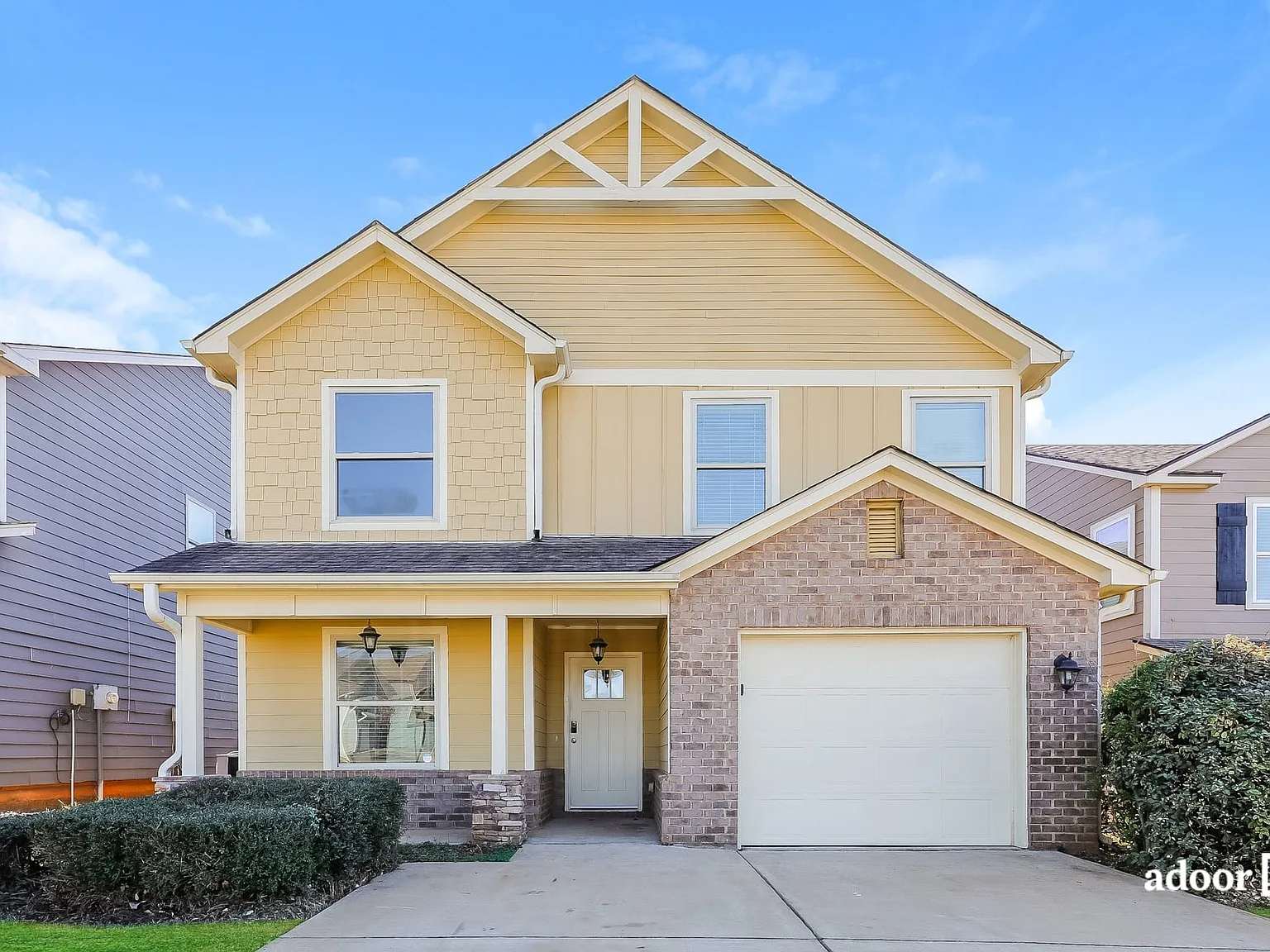 4 bed, 2.5 bath, 2061 sqft, $1,815 — Photo 1