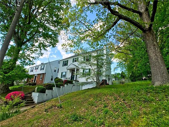 2nd image of 406 Beech Ave