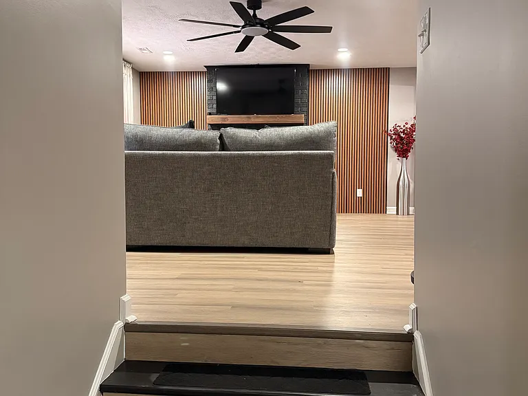 105 S Skipper St — Photo 11